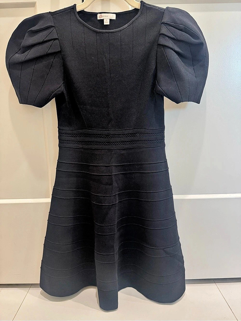 GB Girls Puff Sleeve Dress Size L Worn once- Like New condition